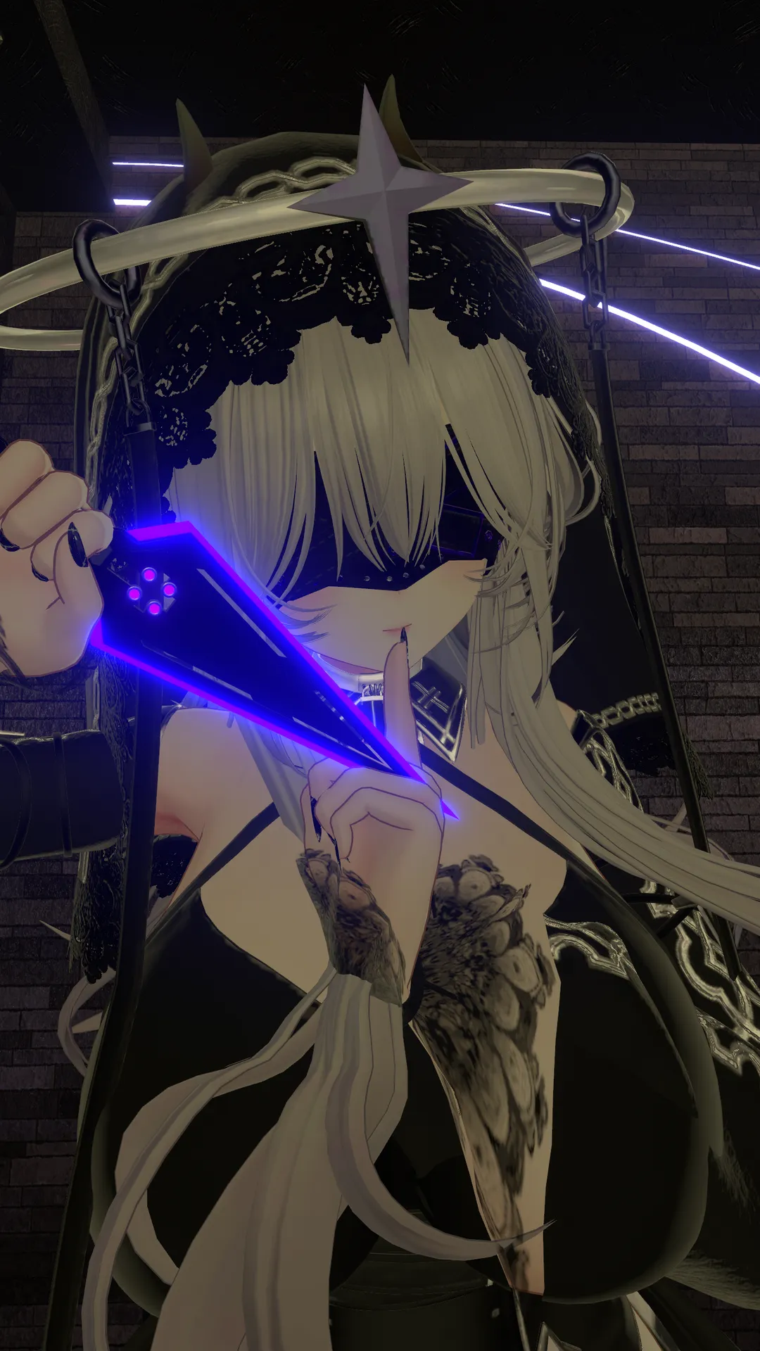 昼は教会のシスター、夜は―――